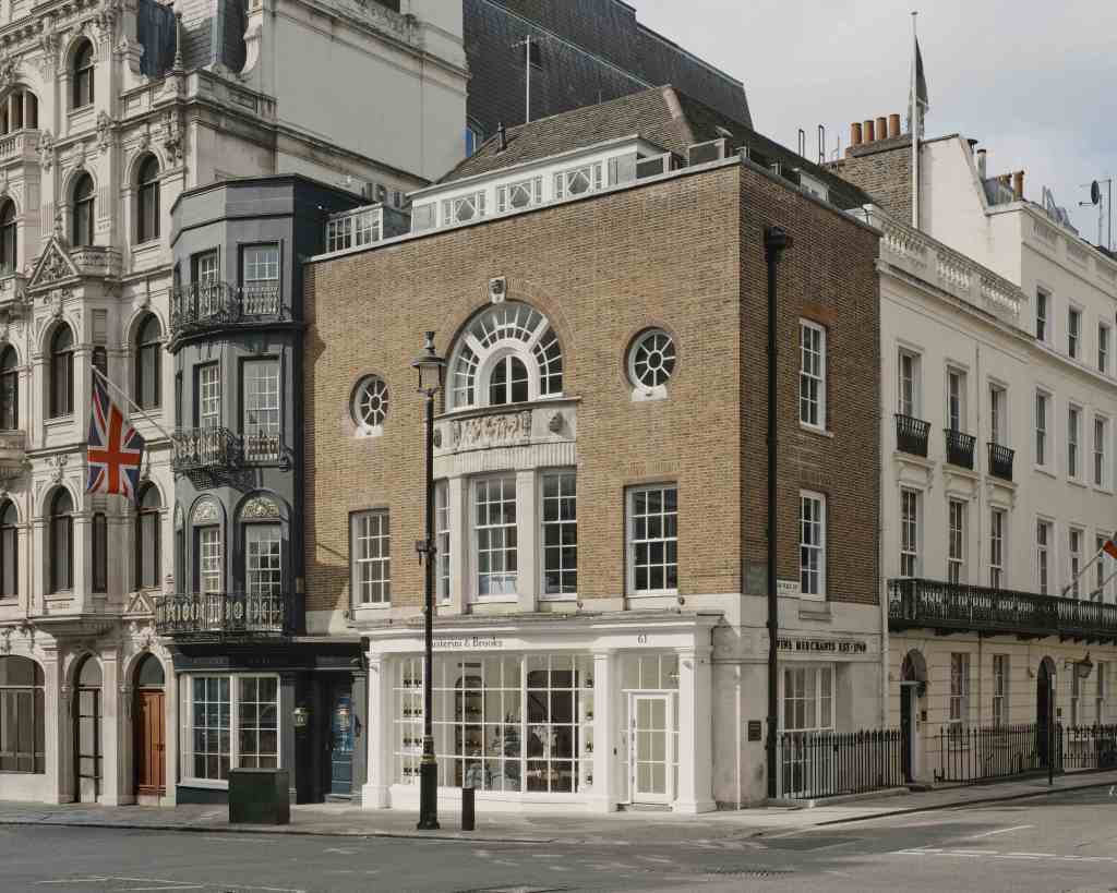 Justerini & Brooks returns to its historic London home